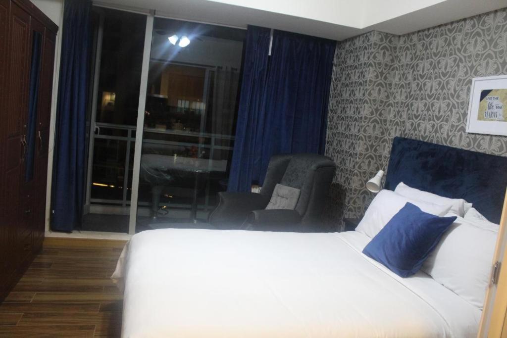 Azure Urban Resort A3 Near Airport Mall With Balcony Wavepool Manila Dış mekan fotoğraf
